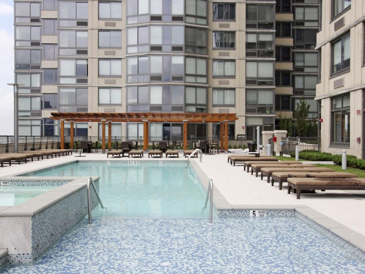 Global Luxury Suites At Metropolitan Τζέρσεϊ Εξωτερικό φωτογραφία